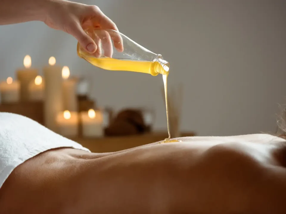 Massage_oil_blog4spa